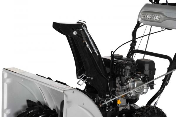 Lumag snow blower with 61 cm clearing width and SFR-65N wheel drive